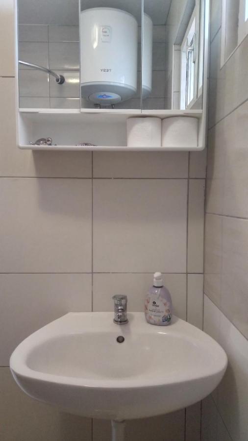 Apartmani "Lorenzo" Novalja Extérieur photo